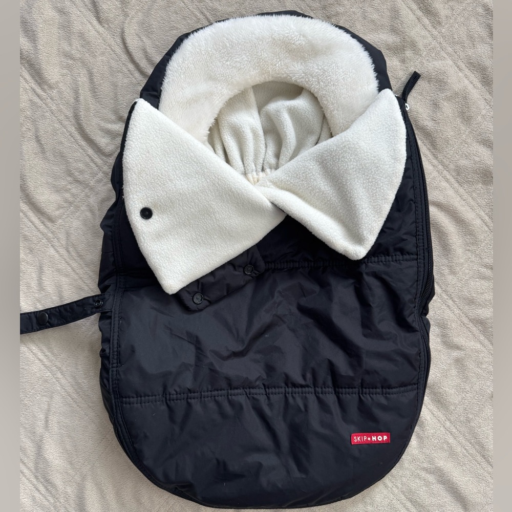Skip Hop Stroll & Go Carseat Cover Muff for Cold Weather